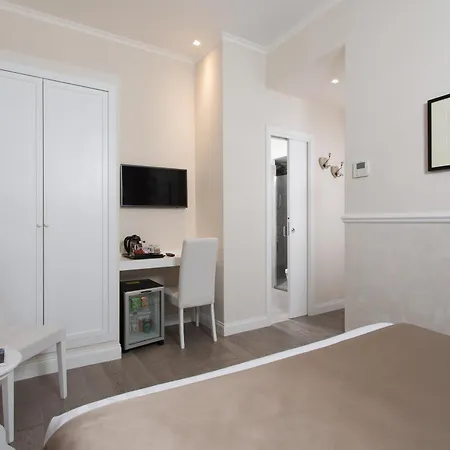 Relais De L'opera Luxury 4*